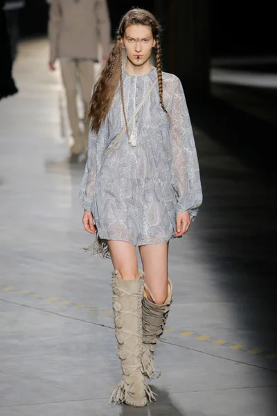 Look 34